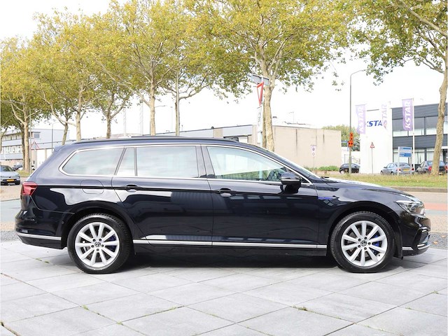 Volkswagen passat variant gte 1.4 tsi phev 218pk automaat 2022 - afbeelding 7 van  43