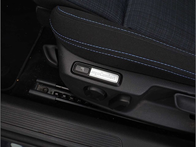 Volkswagen passat variant gte 1.4 tsi phev 218pk automaat 2022 - afbeelding 32 van  43