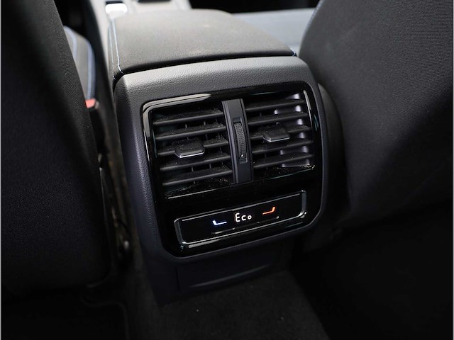 Volkswagen passat variant gte 1.4 tsi phev 218pk automaat 2022 - afbeelding 33 van  43