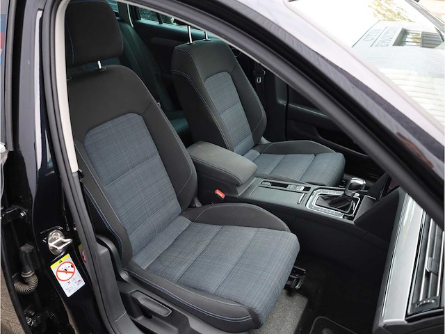 Volkswagen passat variant gte 1.4 tsi phev 218pk automaat 2022 - afbeelding 36 van  43