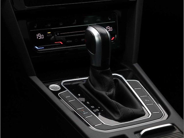 Volkswagen passat variant gte 1.4 tsi phev 218pk automaat - afbeelding 13 van  41