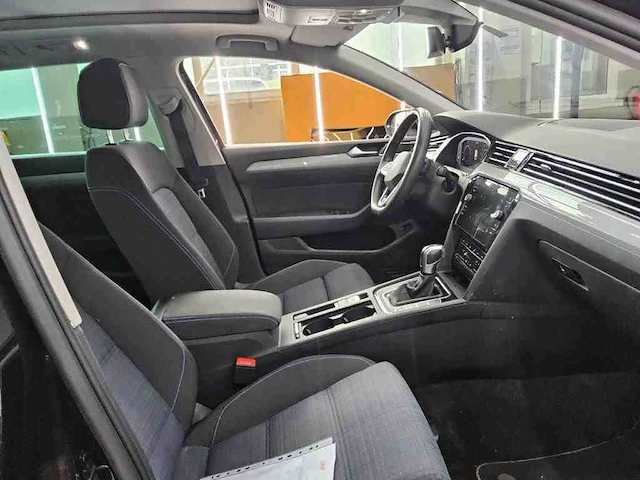 Volkswagen passat variant gte 1.4 tsi phev 218pk automaat - afbeelding 13 van  17
