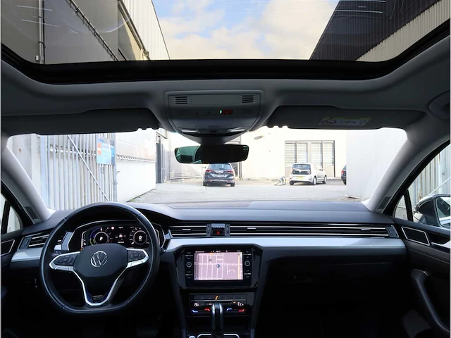 Volkswagen passat variant gte 1.4 tsi phev 218pk automaat - afbeelding 15 van  38