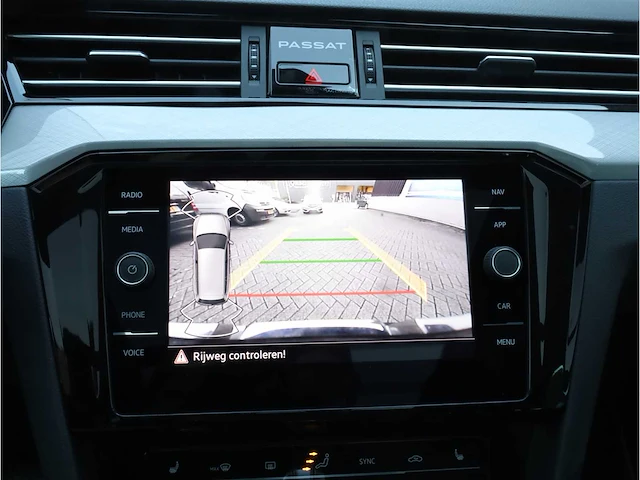 Volkswagen passat variant gte 1.4 tsi phev 218pk automaat - afbeelding 20 van  38