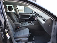 Volkswagen passat variant gte 1.4 tsi phev 218pk automaat - afbeelding 31 van  38