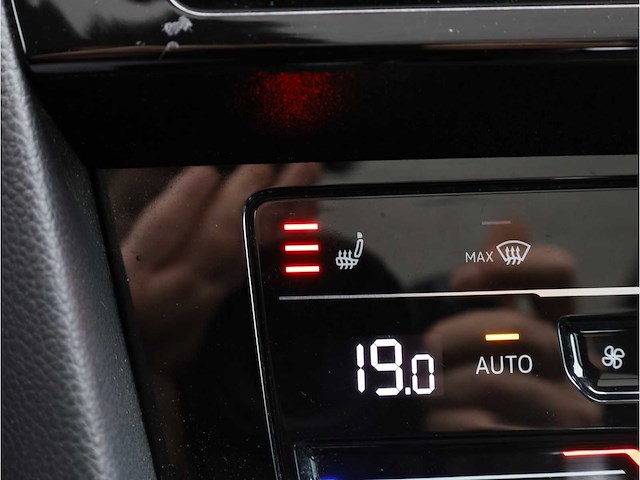 Volkswagen passat variant gte 1.4 tsi phev 218pk automaat - afbeelding 25 van  41