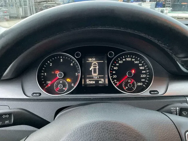 Volkswagen passat variant personenauto - afbeelding 5 van  37