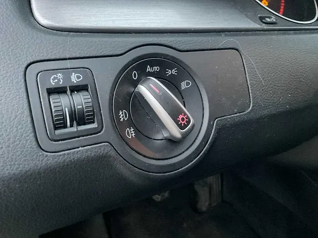 Volkswagen passat variant personenauto - afbeelding 14 van  37