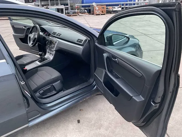 Volkswagen passat variant personenauto - afbeelding 16 van  37