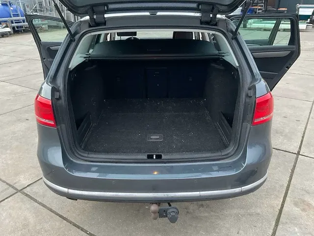 Volkswagen passat variant personenauto - afbeelding 18 van  37
