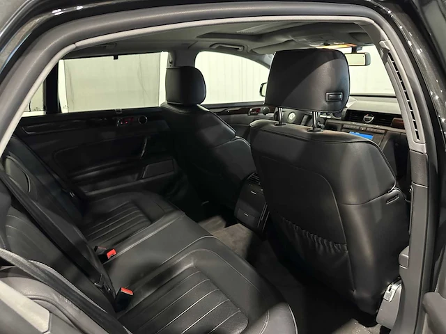 Volkswagen phaeton 3.0 tdi 5p. 6 cilinder 4x4 automaat youngtimer 41-gsg-1 - afbeelding 4 van  30
