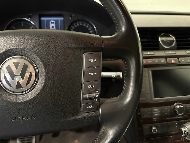 Volkswagen phaeton 3.0 tdi 5p. 6 cilinder 4x4 automaat youngtimer 41-gsg-1 - afbeelding 7 van  30