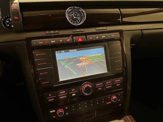 Volkswagen phaeton 3.0 tdi 5p. 6 cilinder 4x4 automaat youngtimer 41-gsg-1 - afbeelding 8 van  30