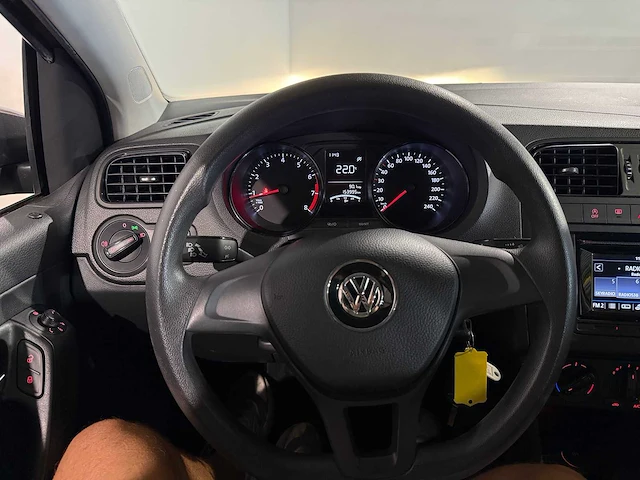 Volkswagen polo 1.0 comfortline, rk-940-v - afbeelding 2 van  13