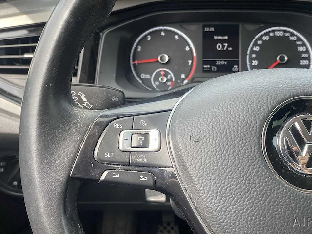 Volkswagen polo 1.0 tsi comfortline 2018 | rn-667-f - afbeelding 11 van  35