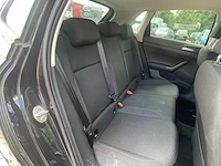 Volkswagen polo 1.0 tsi comfortline 2018 | rn-667-f - afbeelding 24 van  35