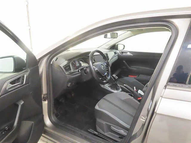 Volkswagen polo 1.0 tsi highline 2020 | h-383-bl - afbeelding 9 van  13
