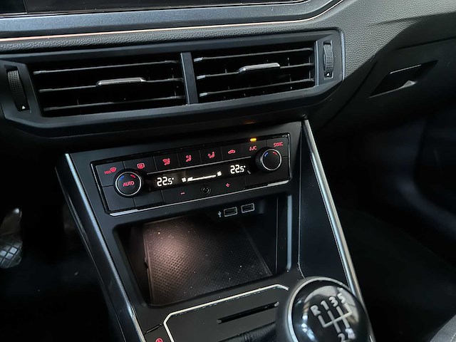 Volkswagen polo 1.0 tsi highline 95pk 2018, td-390-p - afbeelding 20 van  43