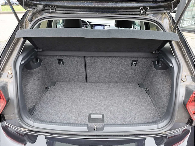 Volkswagen polo 1.0 tsi highline automaat 2020 - afbeelding 17 van  32