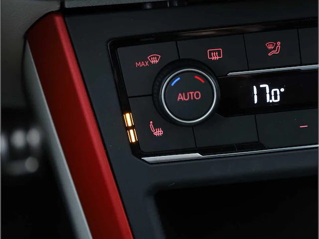Volkswagen polo 1.0 tsi r-line automaat 2020 beats by dre panodak achteruitrijcamera carplay stoelverwarming - afbeelding 15 van  38