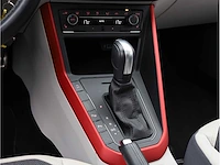 Volkswagen polo 1.0 tsi r-line automaat 2020 beats by dre panodak achteruitrijcamera carplay stoelverwarming - afbeelding 22 van  38