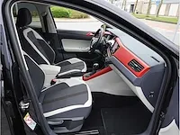 Volkswagen polo 1.0 tsi r-line automaat 2020 beats by dre panodak achteruitrijcamera carplay stoelverwarming - afbeelding 6 van  38