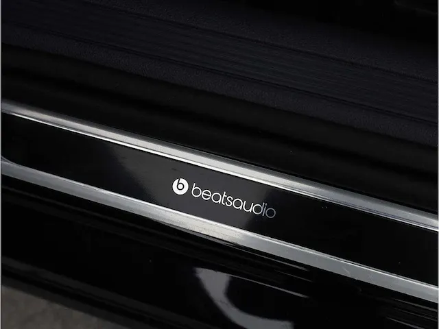 Volkswagen polo 1.0 tsi r-line automaat 2020 beats by dre panodak achteruitrijcamera carplay stoelverwarming - afbeelding 20 van  38
