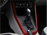Volkswagen polo 1.0 tsi r-line automaat 2020 beats by dre panodak achteruitrijcamera carplay stoelverwarming - afbeelding 21 van  38