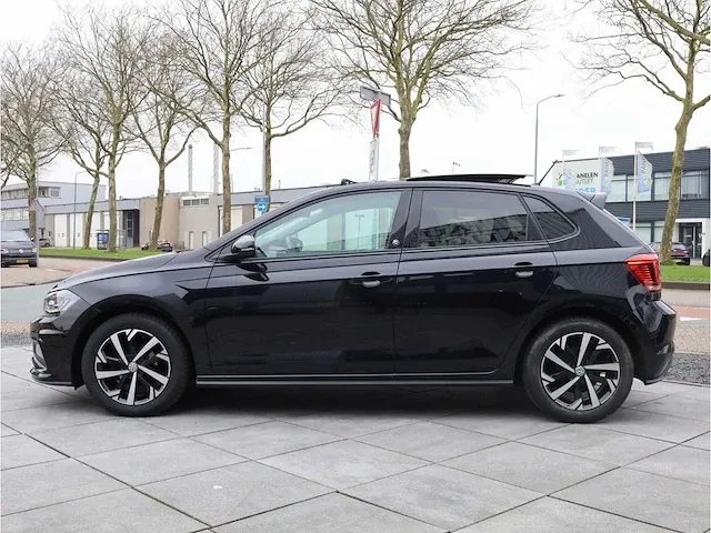 Volkswagen polo 1.0 tsi r-line automaat 2020 beats by dre panodak achteruitrijcamera carplay stoelverwarming - afbeelding 12 van  38