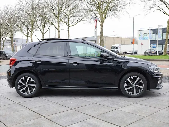 Volkswagen polo 1.0 tsi r-line automaat 2020 beats by dre panodak achteruitrijcamera carplay stoelverwarming - afbeelding 32 van  38