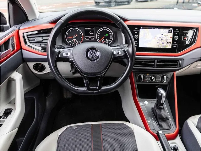 Volkswagen polo 1.0 tsi r-line automaat/dsg 2020 beats by dre keyless go & entry full led dodehoeksensor 16"inch - afbeelding 6 van  32