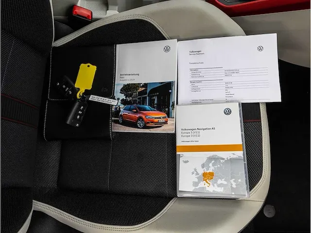 Volkswagen polo 1.0 tsi r-line automaat/dsg 2020 beats by dre keyless go & entry full led dodehoeksensor 16"inch - afbeelding 19 van  32