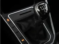 Volkswagen polo 1.0 tsi | t-007-vz - afbeelding 24 van  49