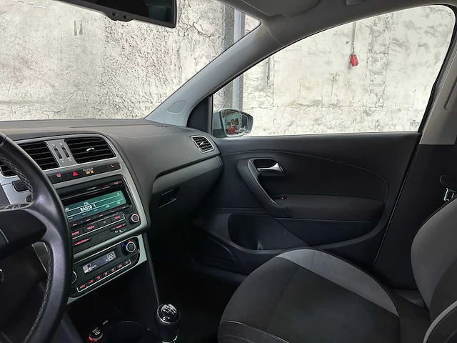 Volkswagen polo 1.2-12v bl.m. comfl. 69pk 2013, r-886-hn - afbeelding 8 van  35