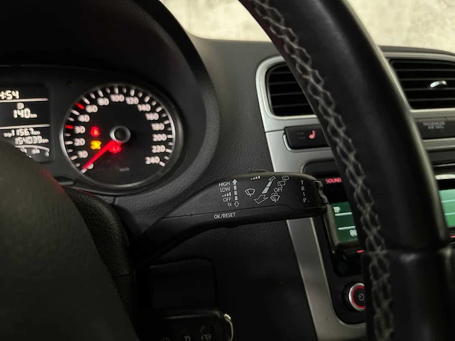 Volkswagen polo 1.2-12v bl.m. comfl. 69pk 2013, r-886-hn - afbeelding 11 van  35