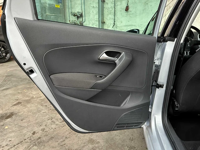 Volkswagen polo 1.2-12v bl.m. comfl. 69pk 2013, r-886-hn - afbeelding 19 van  35