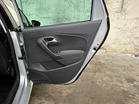 Volkswagen polo 1.2-12v bl.m. comfl. 69pk 2013, r-886-hn - afbeelding 22 van  35