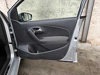 Volkswagen polo 1.2-12v bl.m. comfl. 69pk 2013, r-886-hn - afbeelding 25 van  35