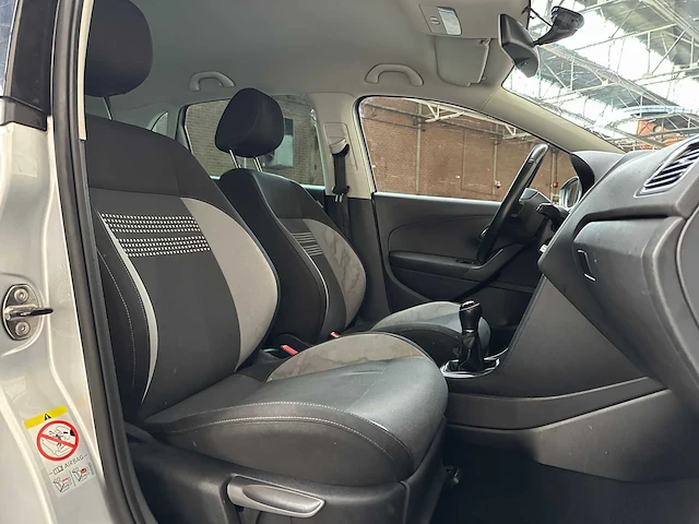 Volkswagen polo 1.2-12v bl.m. comfl. 69pk 2013, r-886-hn - afbeelding 26 van  35