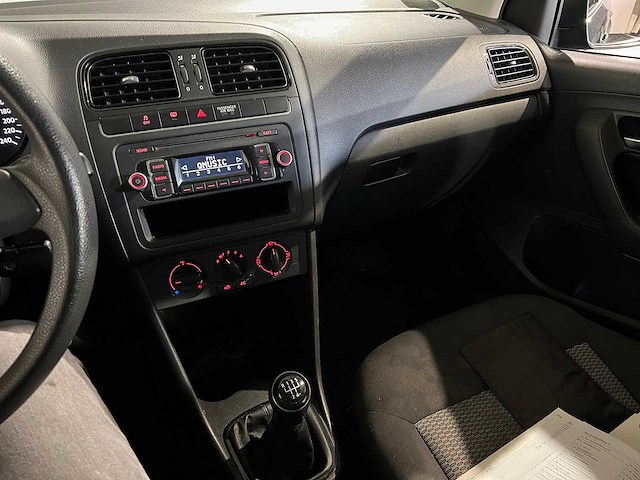 Volkswagen polo 1.2-12v bl.m. comfortline, xj-630-s - afbeelding 3 van  13