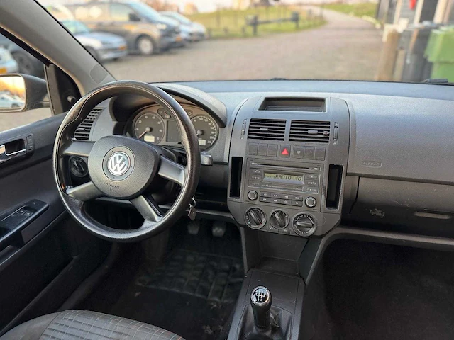 Volkswagen polo 1.2-12v clima trendline jg-883-g - afbeelding 5 van  24