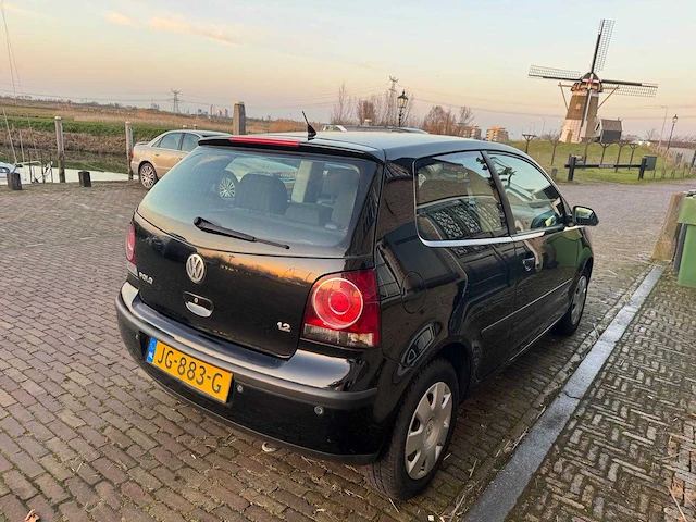 Volkswagen polo 1.2-12v clima trendline jg-883-g - afbeelding 18 van  24
