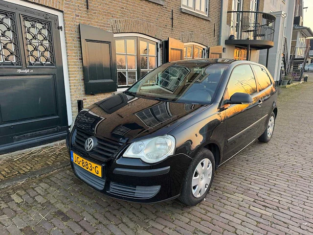 Volkswagen polo 1.2-12v clima trendline jg-883-g - afbeelding 1 van  24