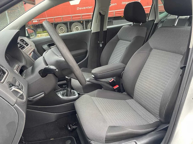 Volkswagen polo 1.2-12v comfortline car 2010 | j-846-rd - afbeelding 22 van  22