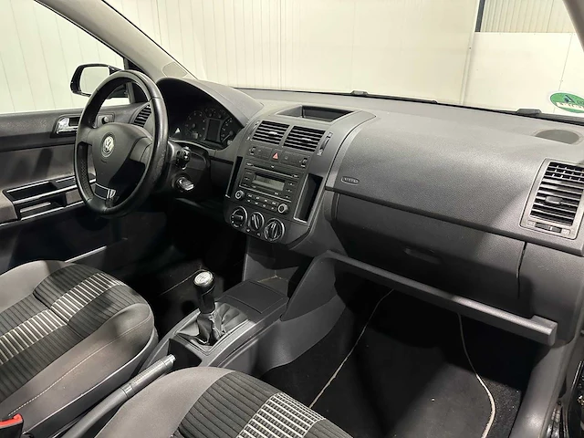 Volkswagen polo 1.2-12v trendline rh-730-b - afbeelding 2 van  22