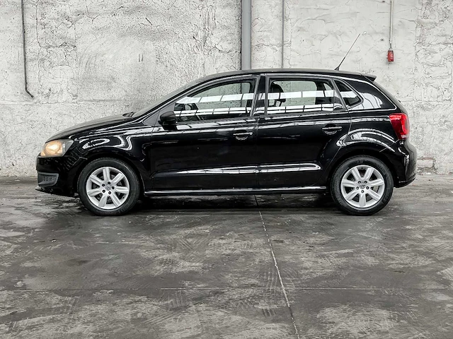 Volkswagen polo 1.2 easyline 60pk 2011, 12-slr-6 - afbeelding 4 van  38