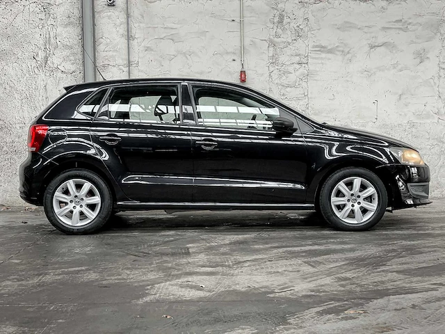 Volkswagen polo 1.2 easyline 60pk 2011, 12-slr-6 - afbeelding 16 van  38