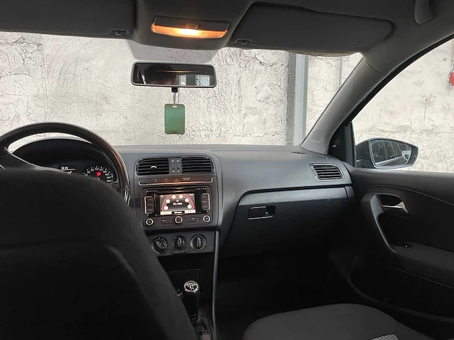 Volkswagen polo 1.2 easyline 60pk 2011, 12-slr-6 - afbeelding 30 van  38