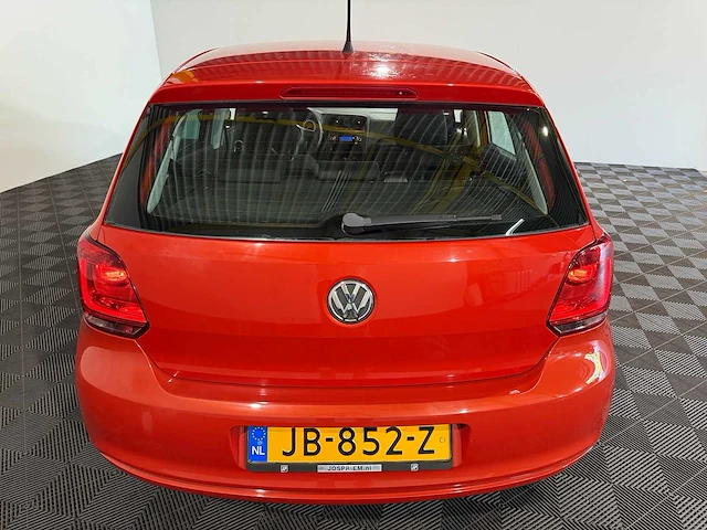 Volkswagen polo 1.2 easyline, j-852-z - afbeelding 9 van  15