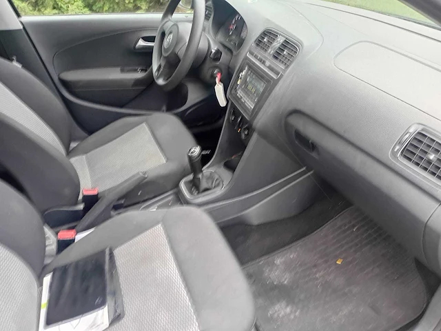 Volkswagen polo 1.2 easyline, l-923-hk - afbeelding 3 van  24